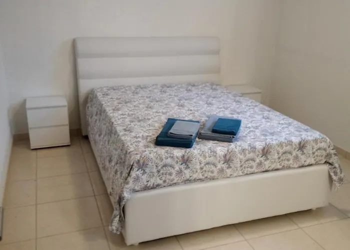 Da Rocha, Casa Junto A Fortaleza. *