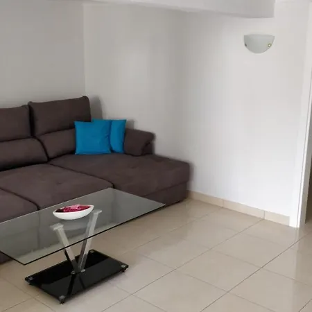 Da Rocha, Casa Junto A Fortaleza.